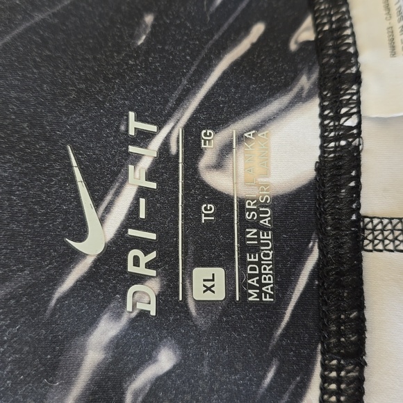 Nike running dry fit black and white leggings - Picture 2 of 7